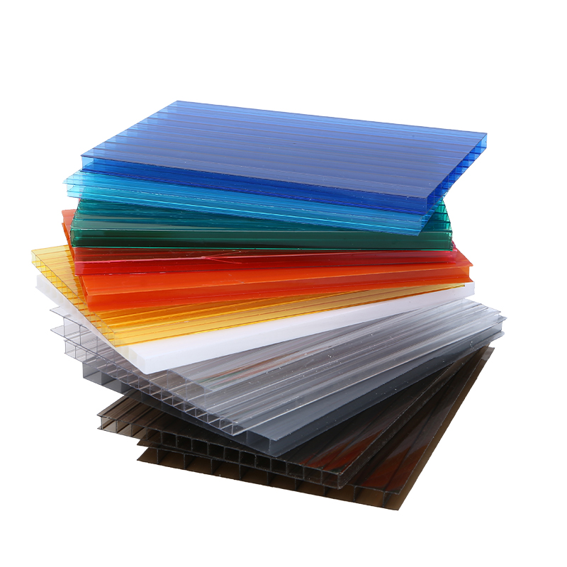 Polycarbonate hollow sheet